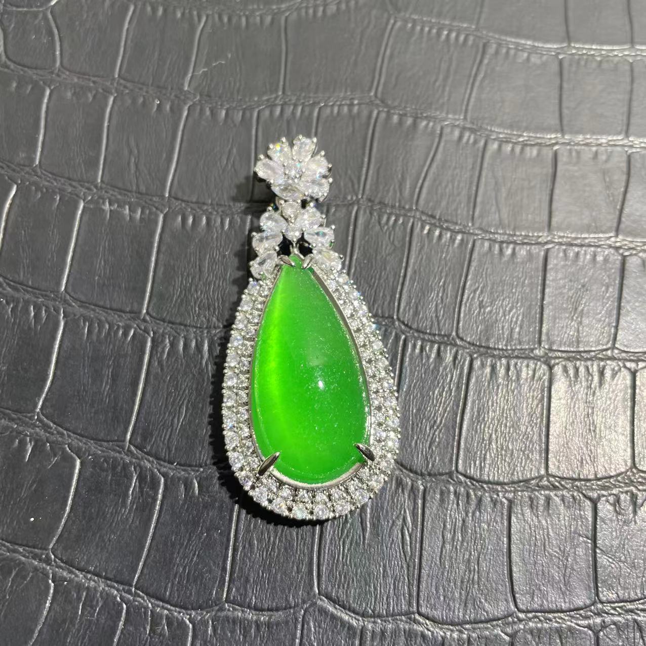 L-1259精美时尚吊坠多样性发一件