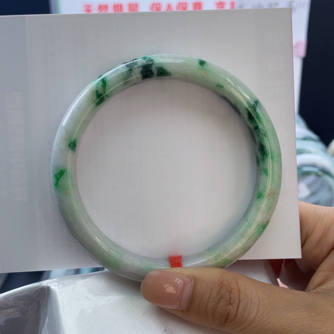 翡翠未镶嵌手镯64