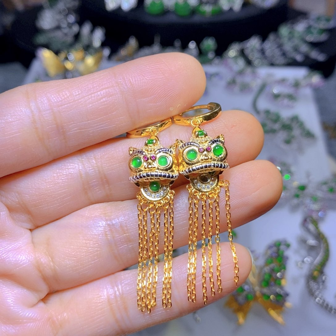 翡翠颈饰银S925镶嵌天然翡翠