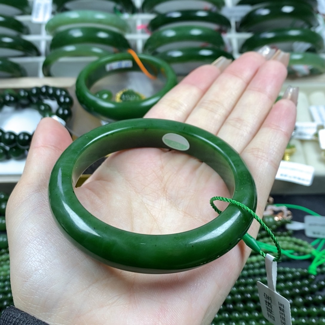 和田玉（碧玉）手镯未镶嵌58