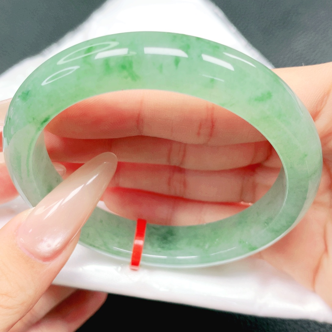 翡翠未镶嵌手镯57