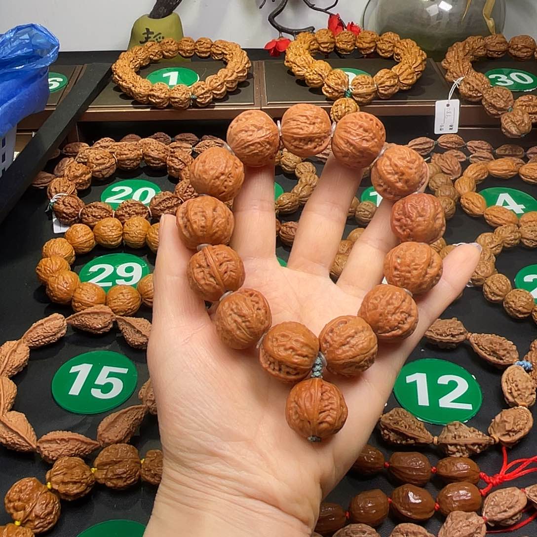 文玩核桃手串22尺寸麒麟角