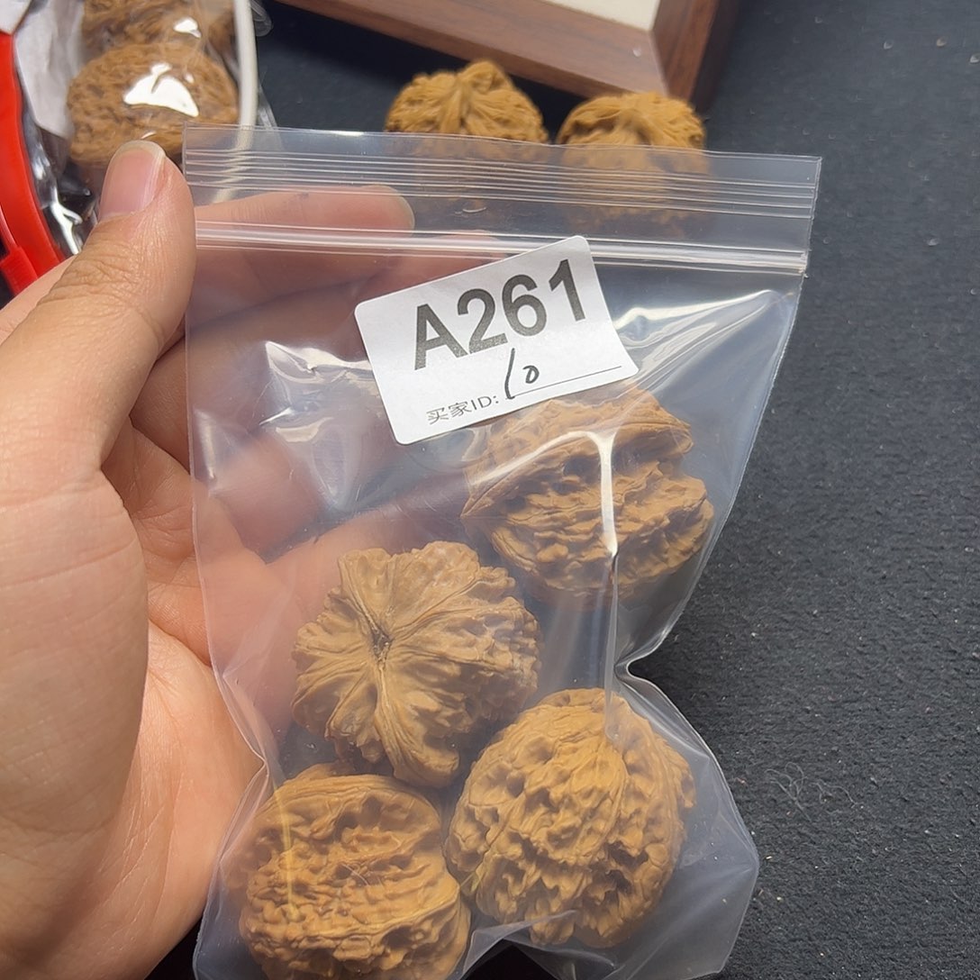 吊坠文玩核桃白狮子