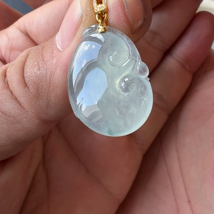 翡翠吊坠(不含链)18K金镶嵌