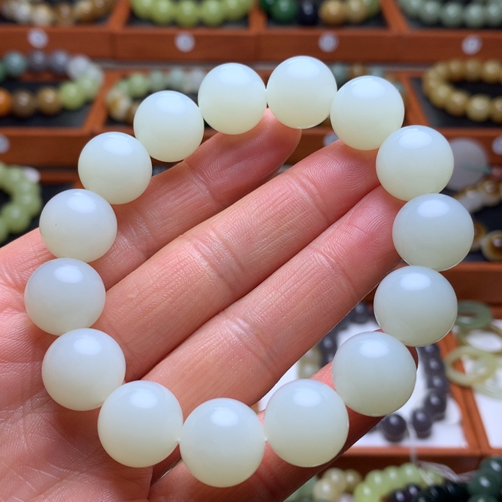 和田玉手串未镶嵌