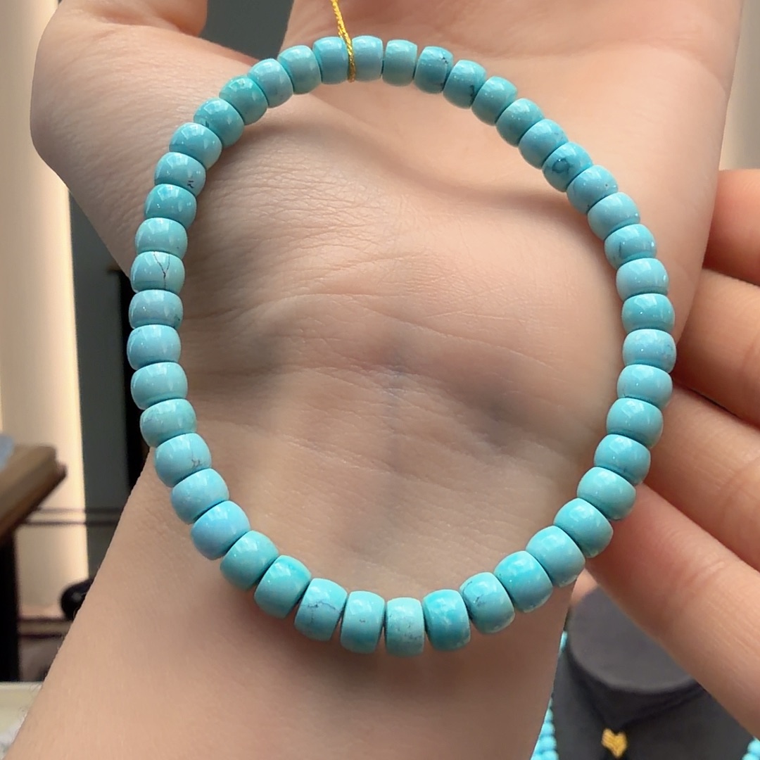 绿松石未镶嵌颈饰