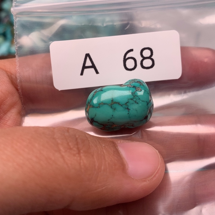绿松石未镶嵌随形