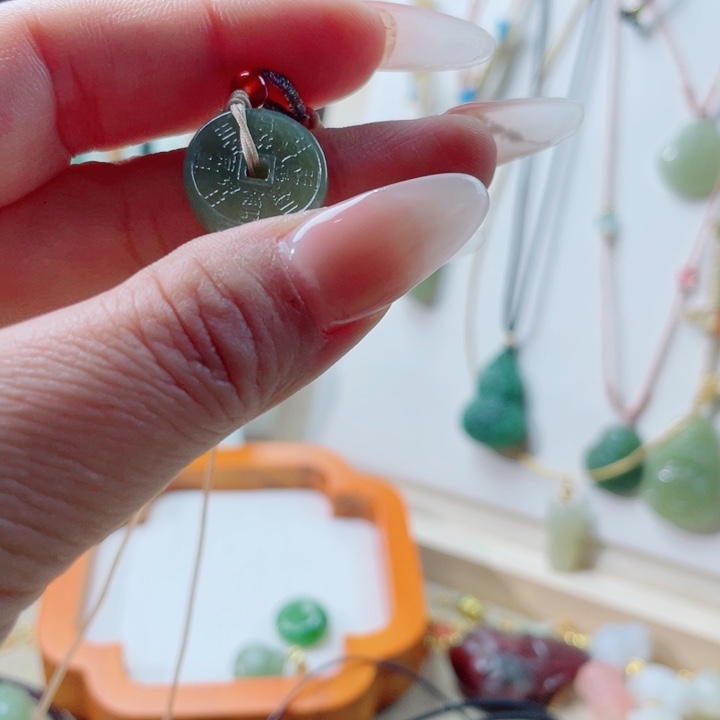 和田玉（糖玉）未镶嵌手镯