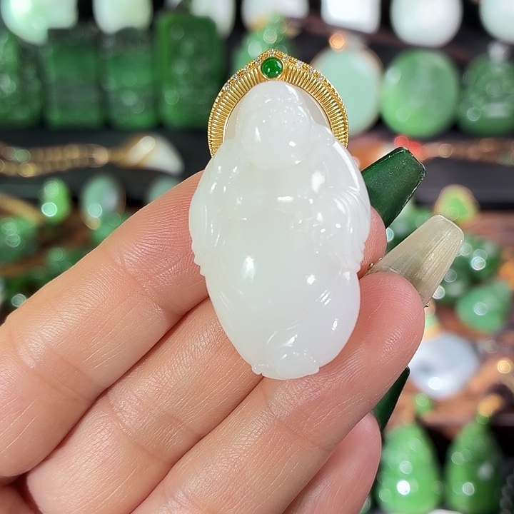 和田玉18K金镶嵌挂件