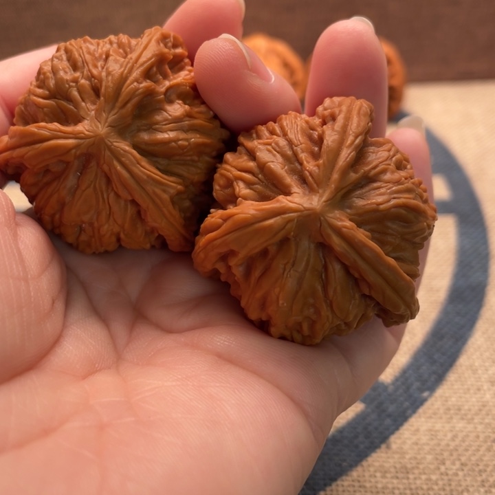 十***明核桃白狮子核桃40