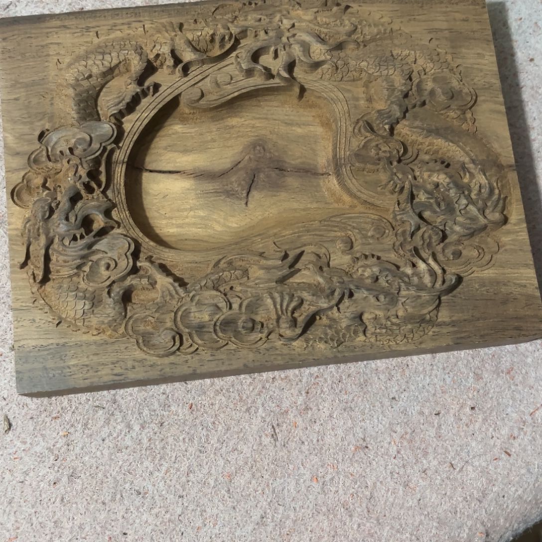 非***鲤风车木（黑檀木）瑕疵底座