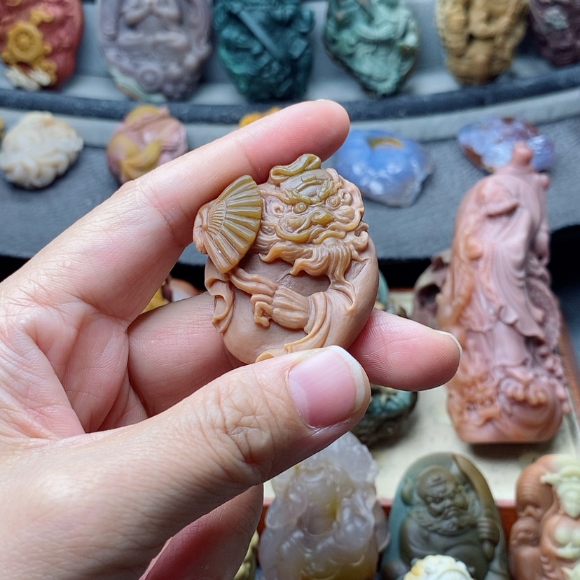 【闪购商品】定制石英质玉吊坠未镶嵌