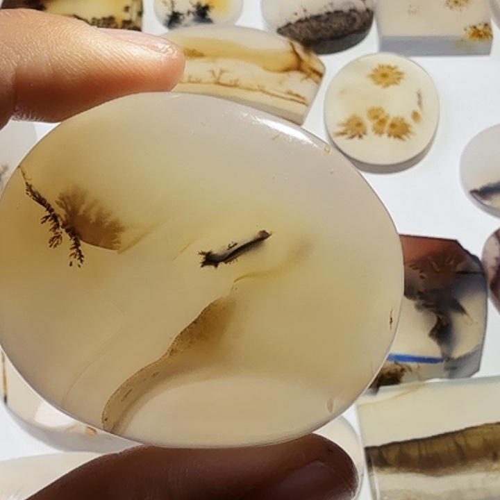 玛瑙/玉髓未镶嵌珠宝半成品