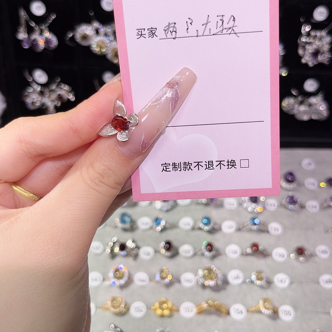 石榴石耳饰银S925镶嵌两***朵