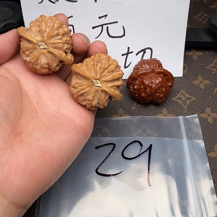 吊坠文玩核桃w38396694497974749