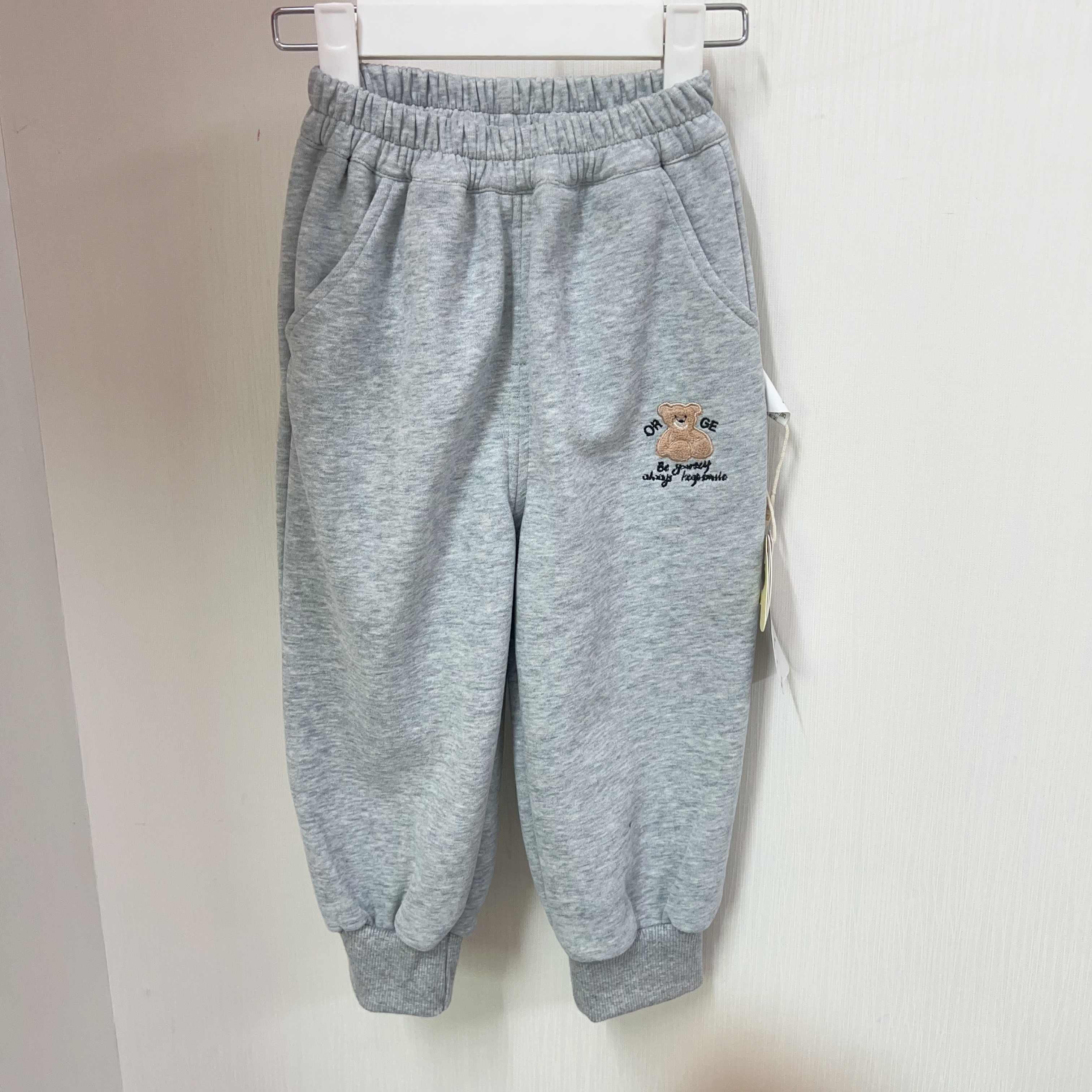 金贝云爱新款春秋儿童运动裤男女童通用简约休闲裤毛圈厚度运动裤