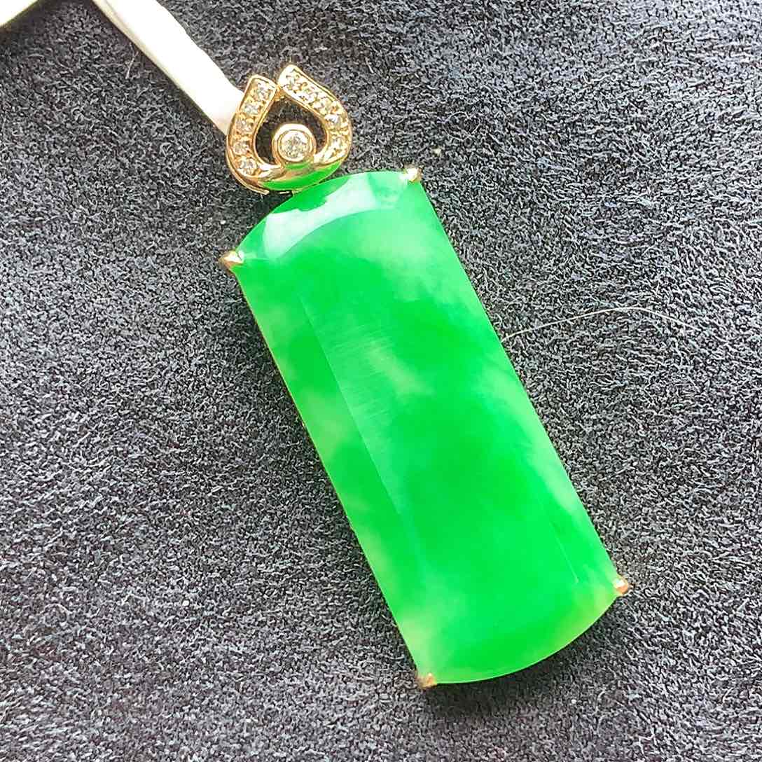 翡翠颈饰18K金镶嵌上新