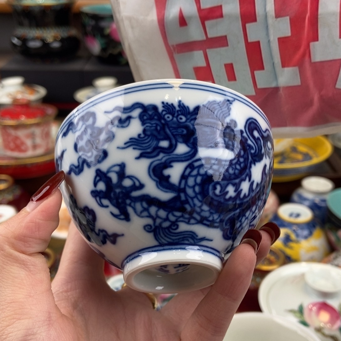 陶瓷艺术家的作品是一