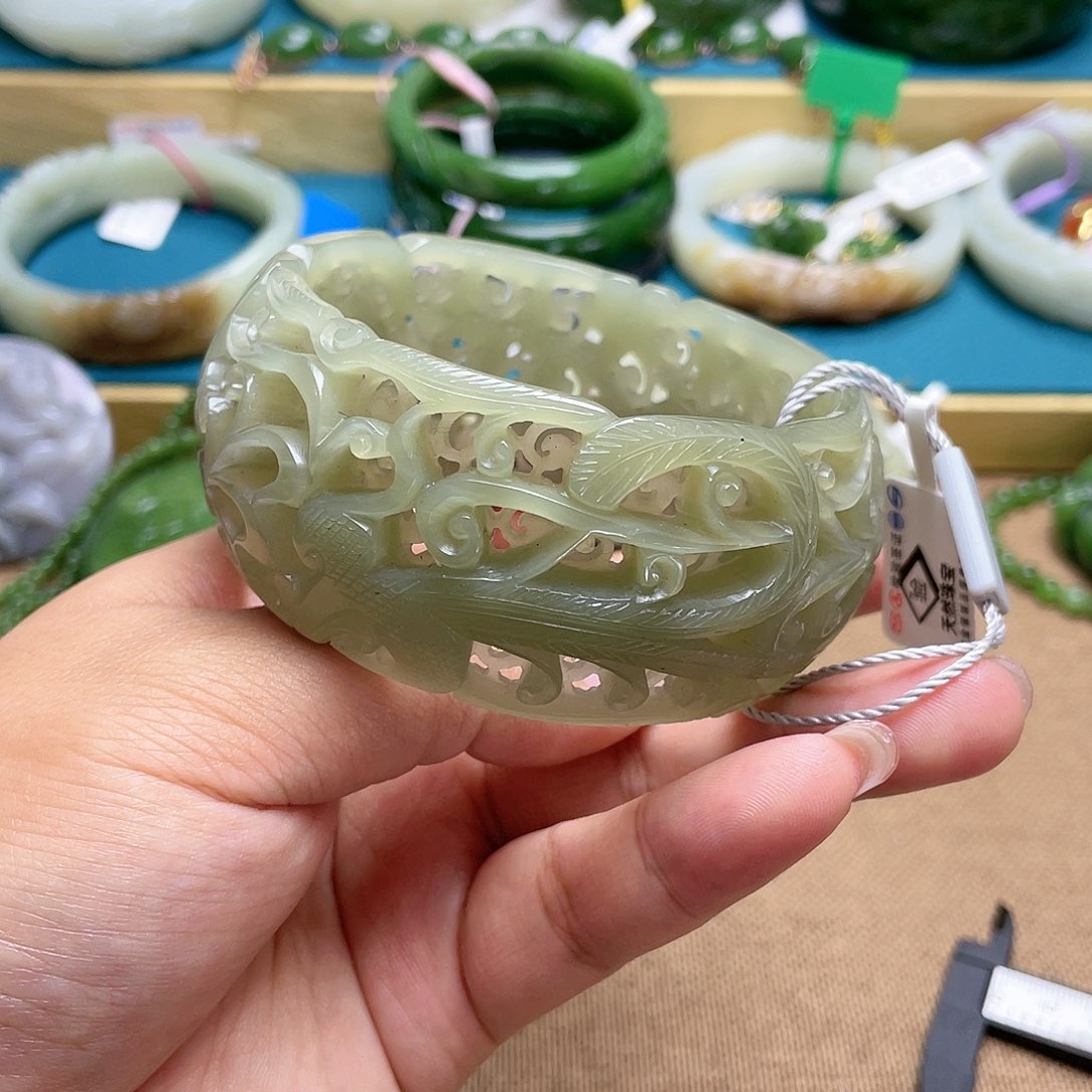 【闪购商品】和田玉手镯64圈口57未镶嵌