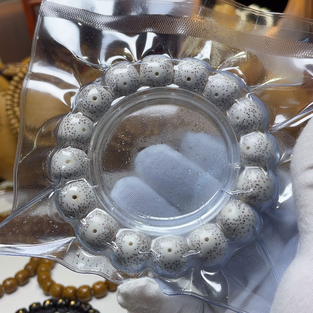 手串星月菩提16-15老型桶大眼睛脱脂顺白