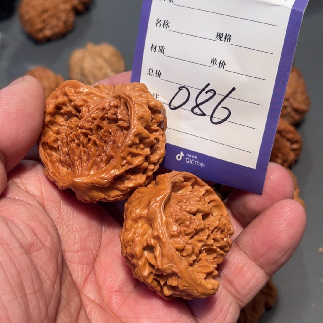 文玩核桃吊坠yuwoyyyy 同呜呜呜呜