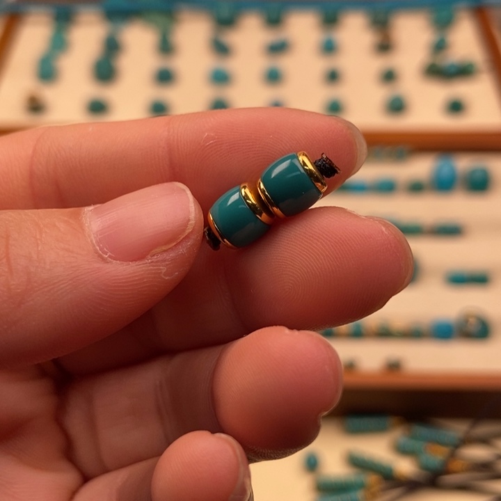 绿松石配饰未镶嵌