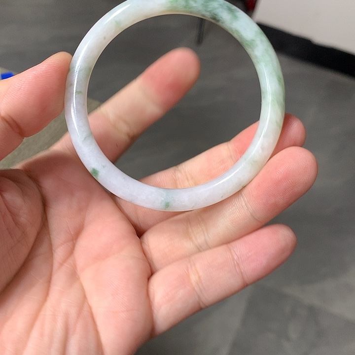 翡翠颈饰未镶嵌57.2圈