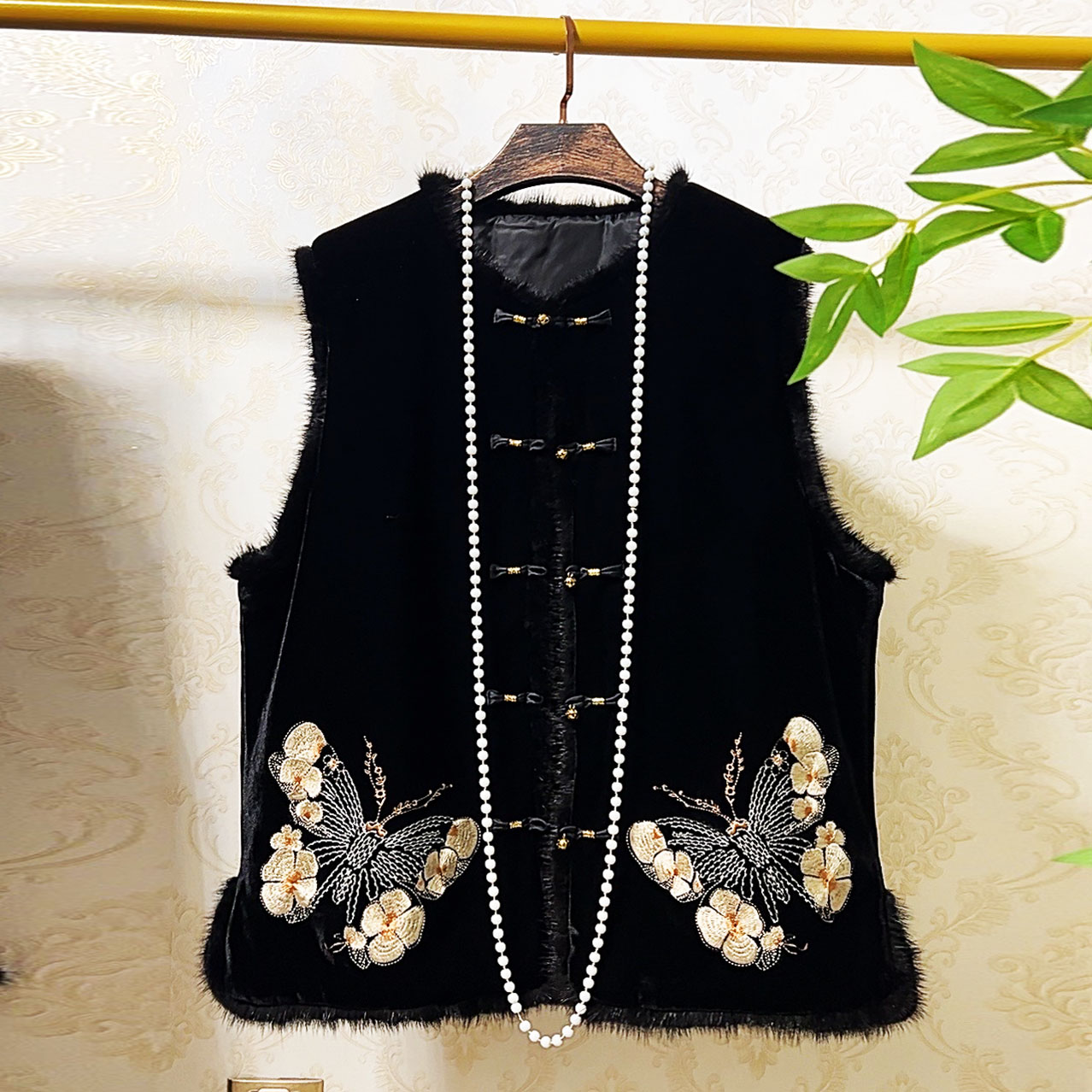 大聪（加棉）新中式刺绣蝴蝶棉马甲时尚显瘦贵气丝绒200斤坎肩9112