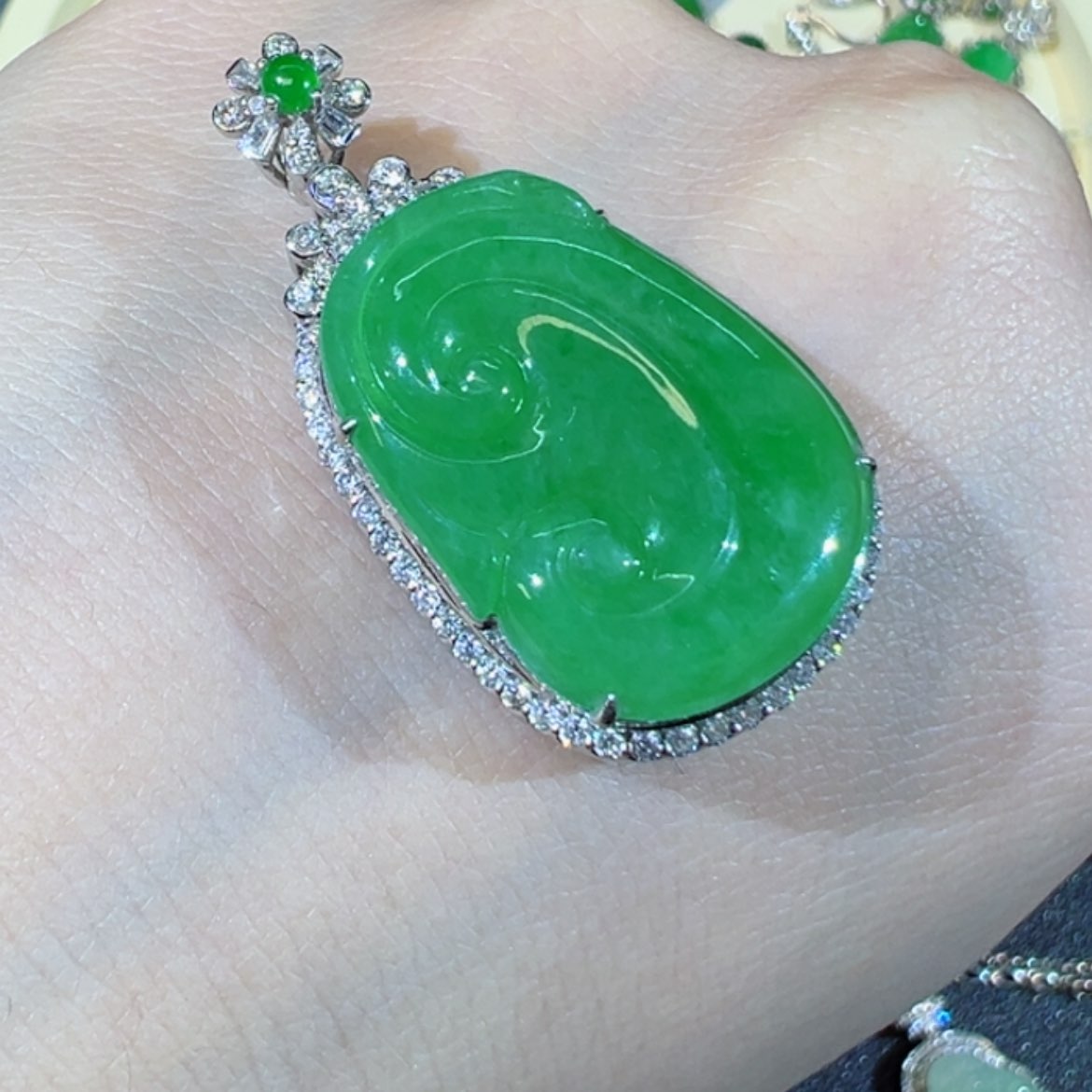 【闪购商品】翡翠颈饰18K金镶嵌缅甸翡翠如意