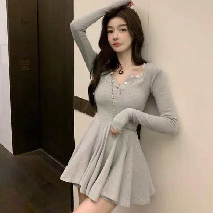 性感纯欲风短款连衣裙显身材女装春秋收腰显瘦辣妹短裙甜辣风裙子