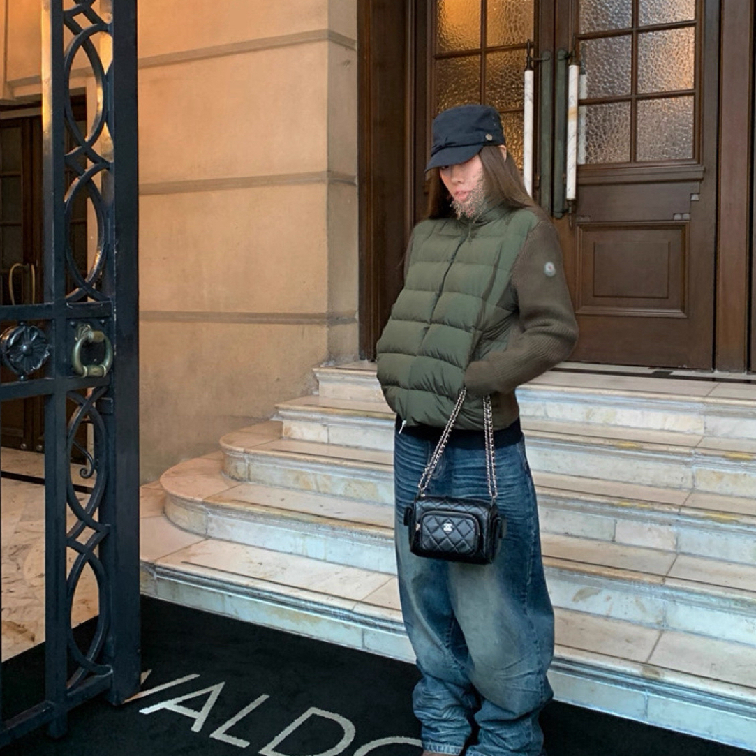 进阶温暖系  可溯源三*星安心90白鸭绒针织拼接袖短款羽绒服A010