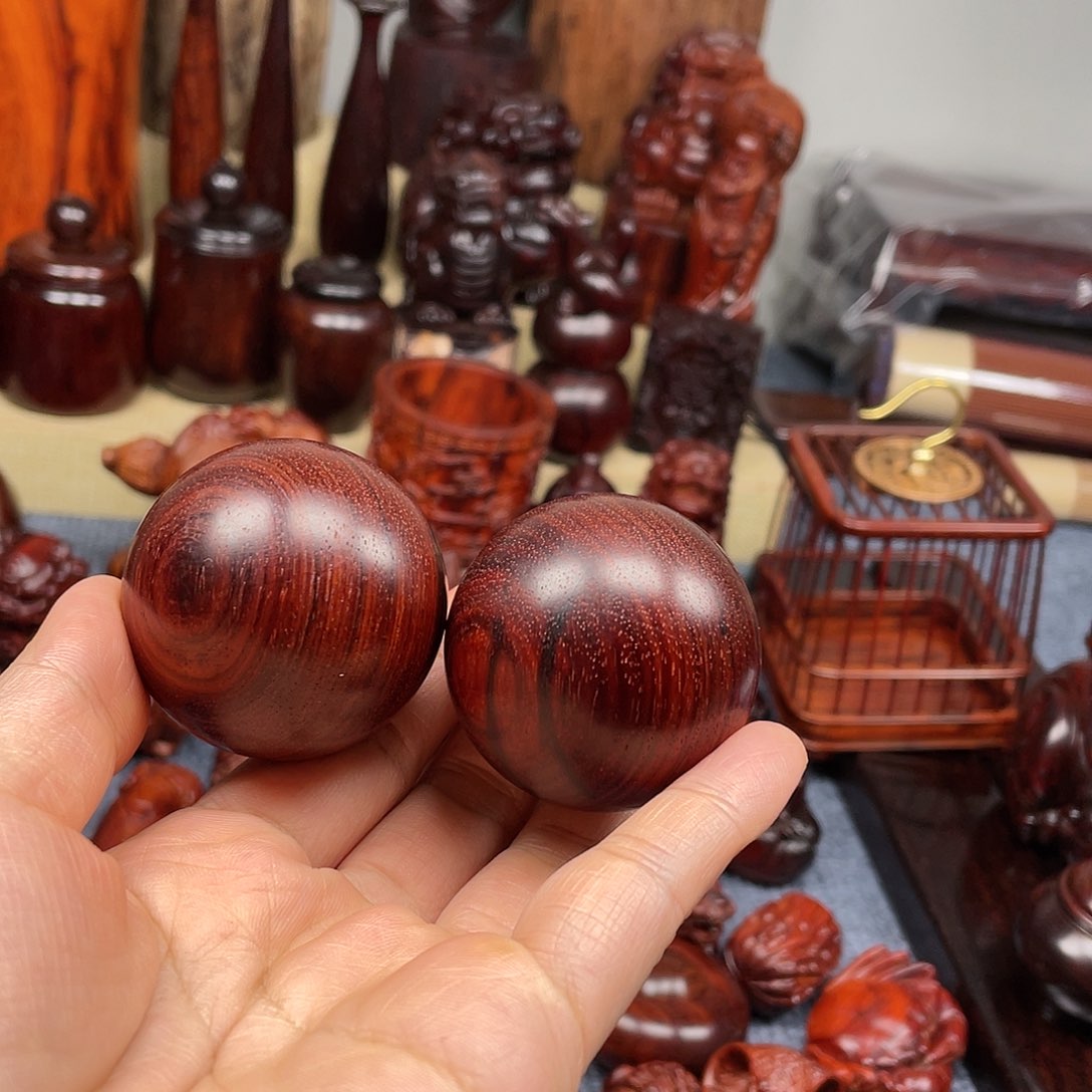 檀香紫檀（小叶紫檀）手球