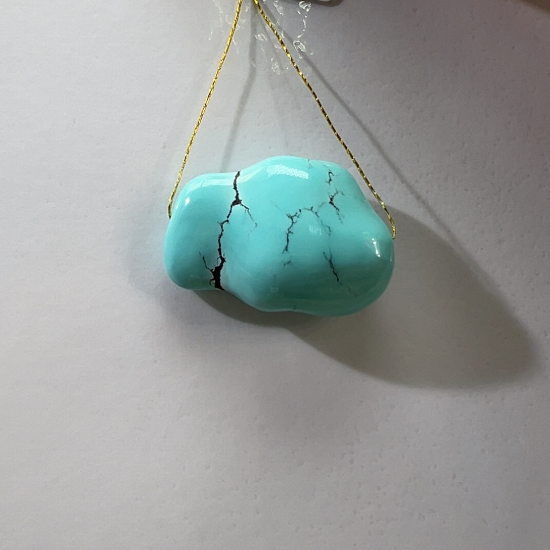 绿松石未镶嵌挂件