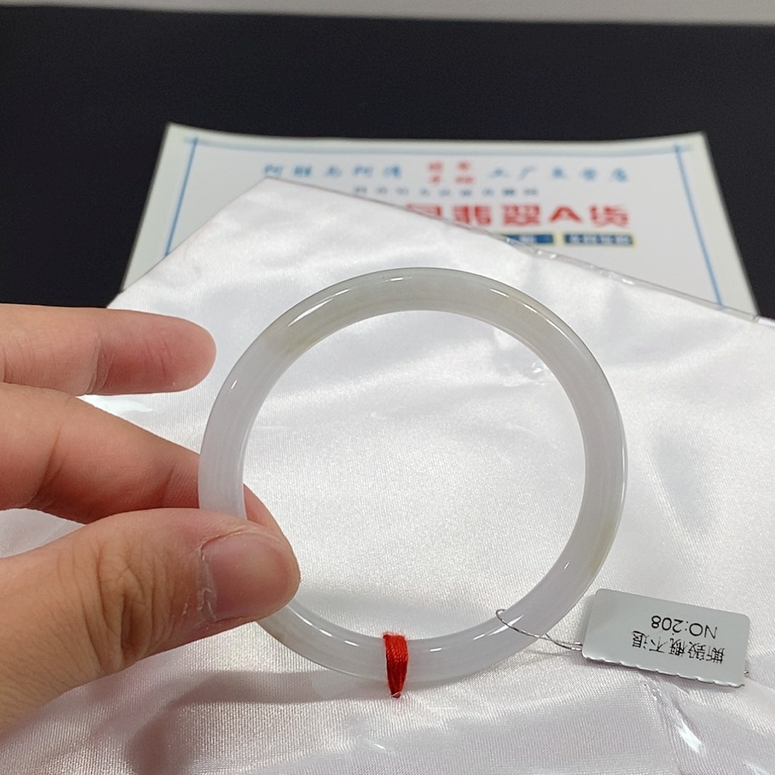 未镶嵌手镯翡翠手镯