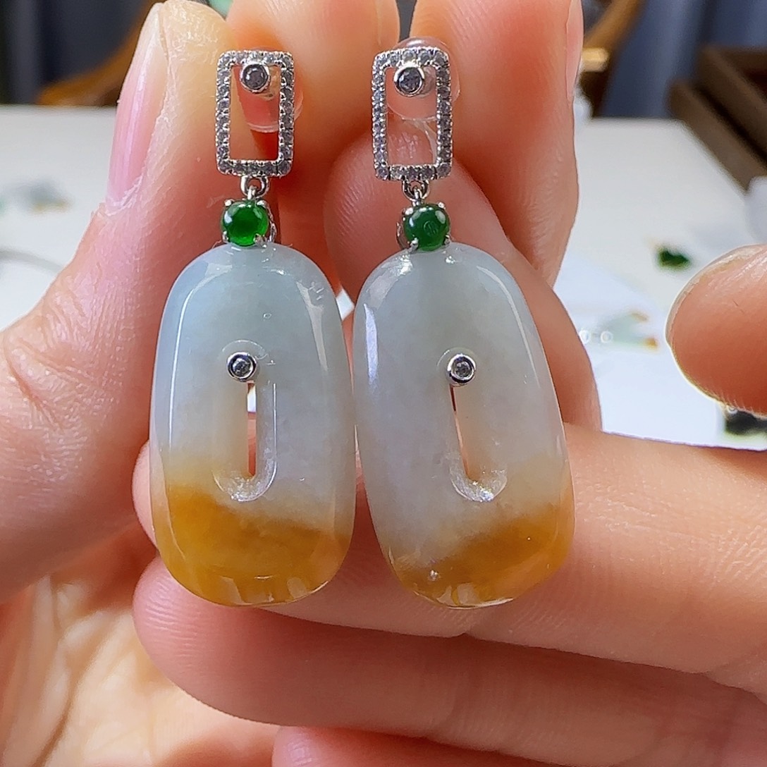 翡翠耳饰18K金镶嵌天然缅甸