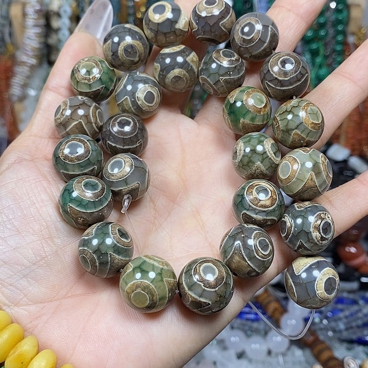 玛瑙/玉髓未镶嵌珠宝半成品玛瑙天珠卡16mm
