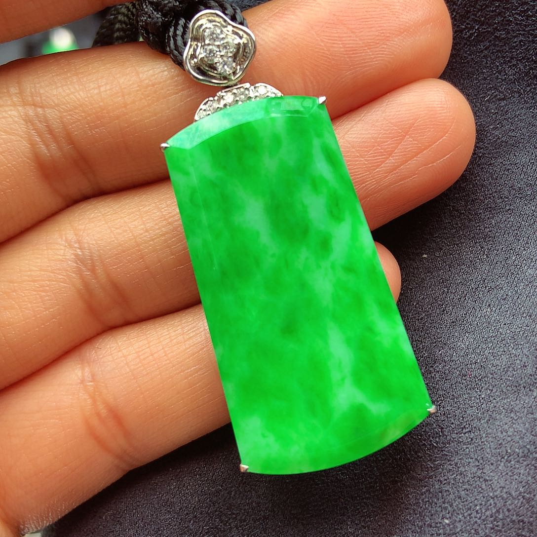 翡翠颈饰铂Pt950镶嵌瑞****厂上新