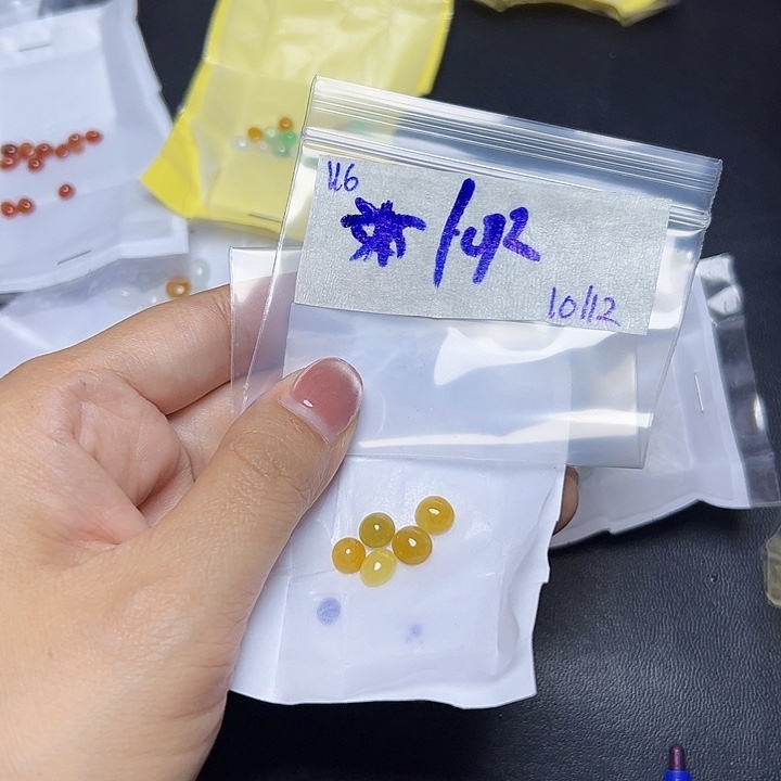 未镶嵌定制翡翠?