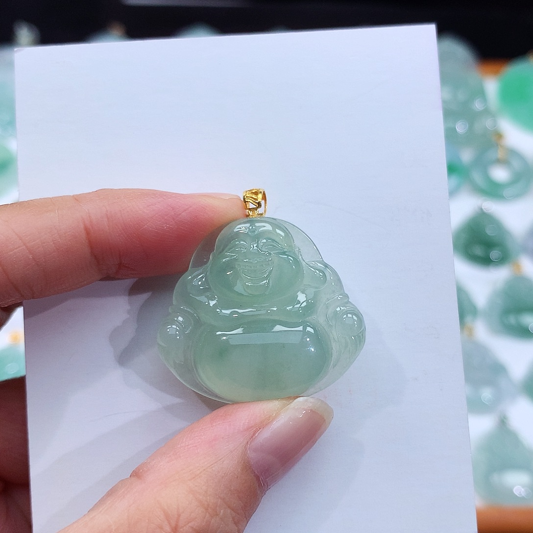 颈饰18K金镶嵌翡翠翡翠吊坠