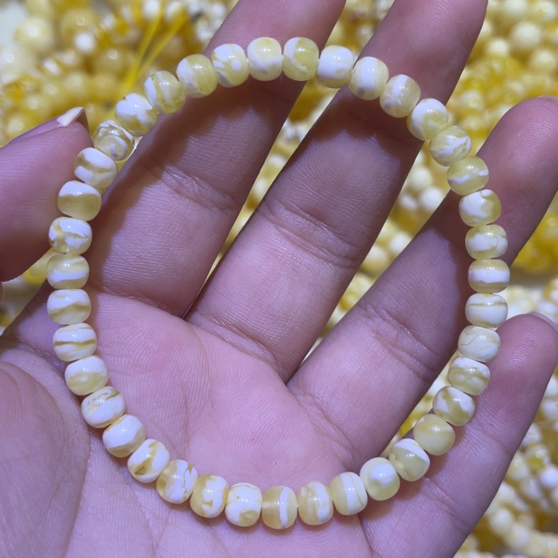 手绳琥珀未镶嵌5.8m