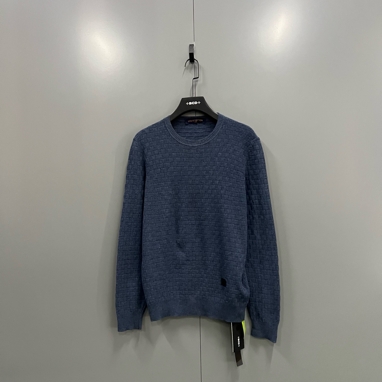 95新 LouisVuitton/路易威登 （ll）深蓝色棋盘针织衫 M码 604576