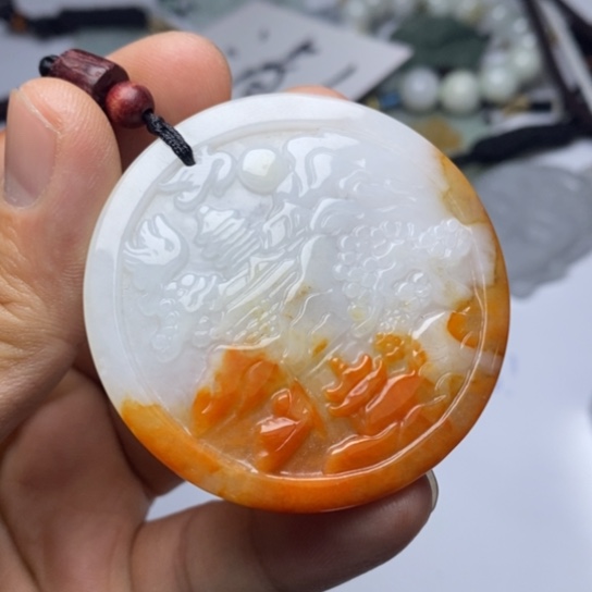 翡翠未镶嵌颈饰翡翠