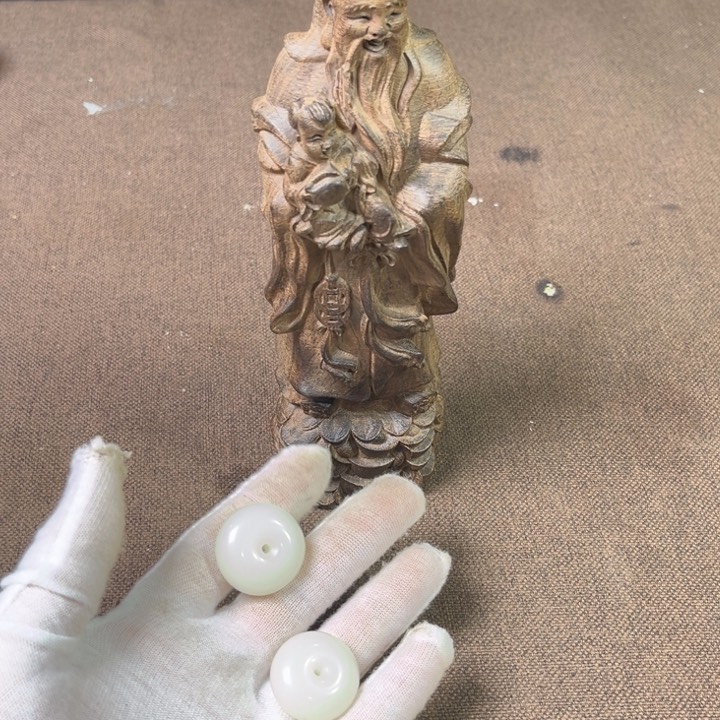 精品摆件工艺品等