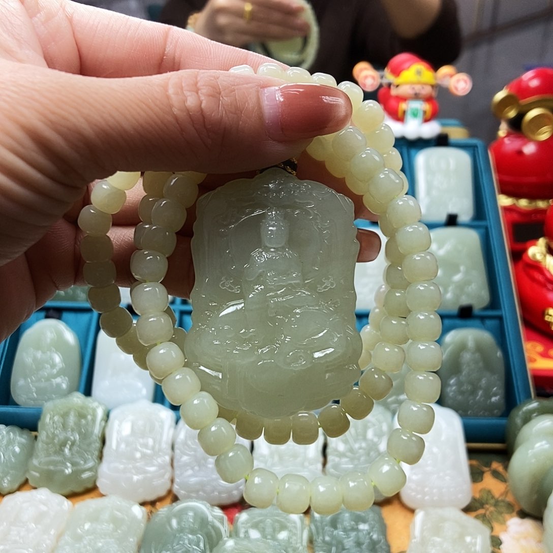 和田玉颈饰未镶嵌老*A