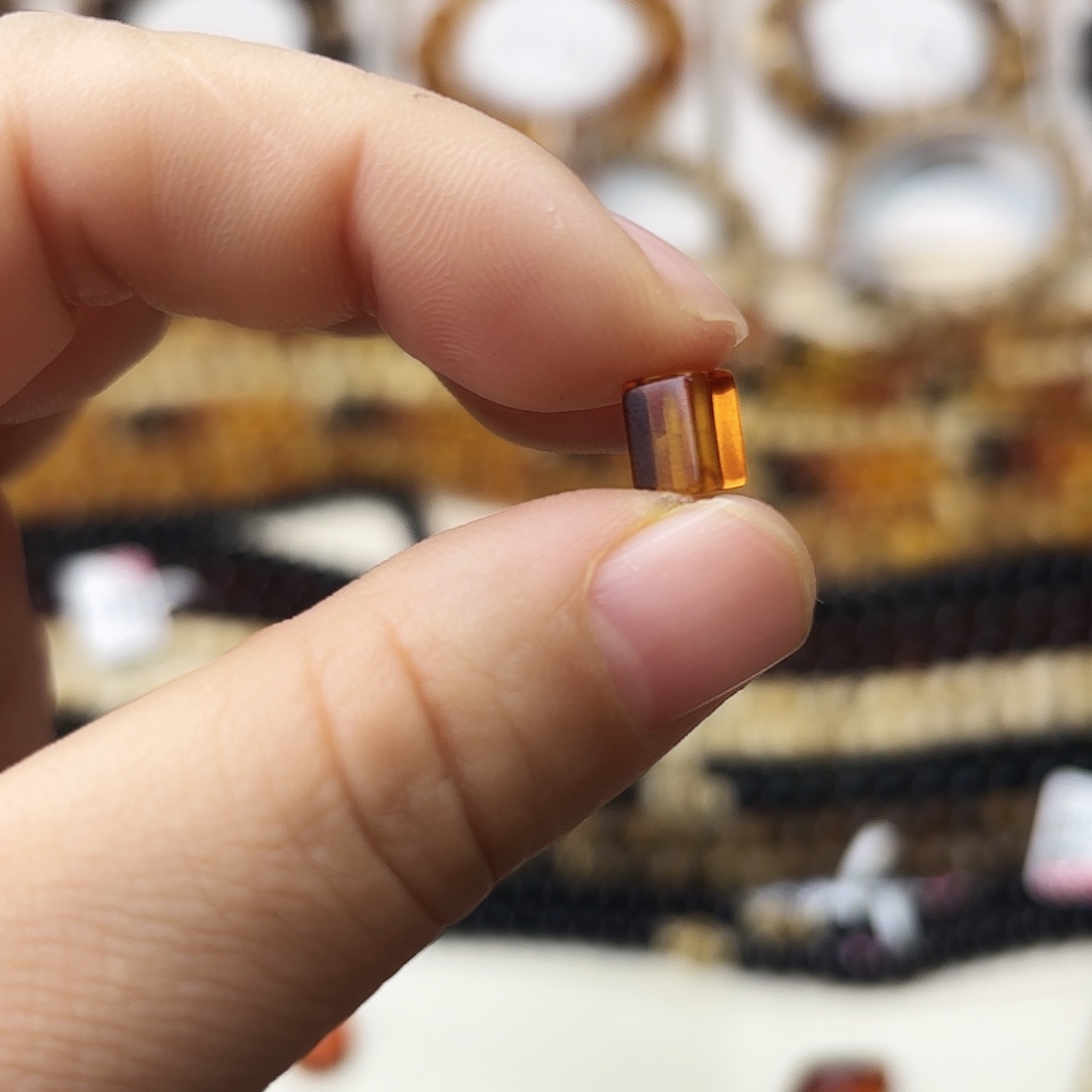 南***风琥珀未镶嵌裸石大