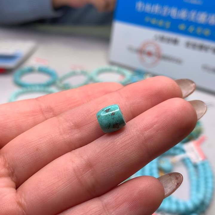 绿松石配饰未镶嵌