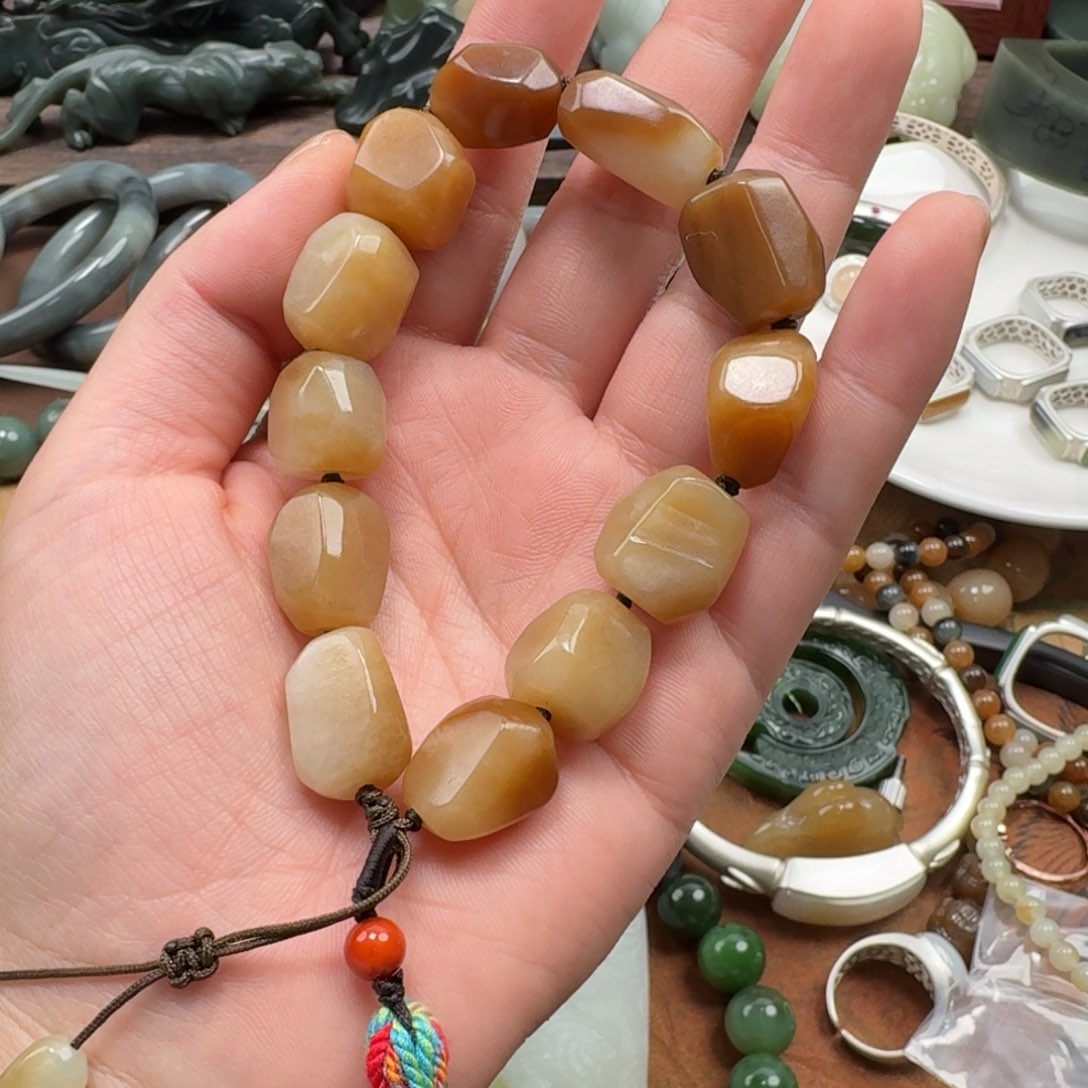 和田玉手串未镶嵌