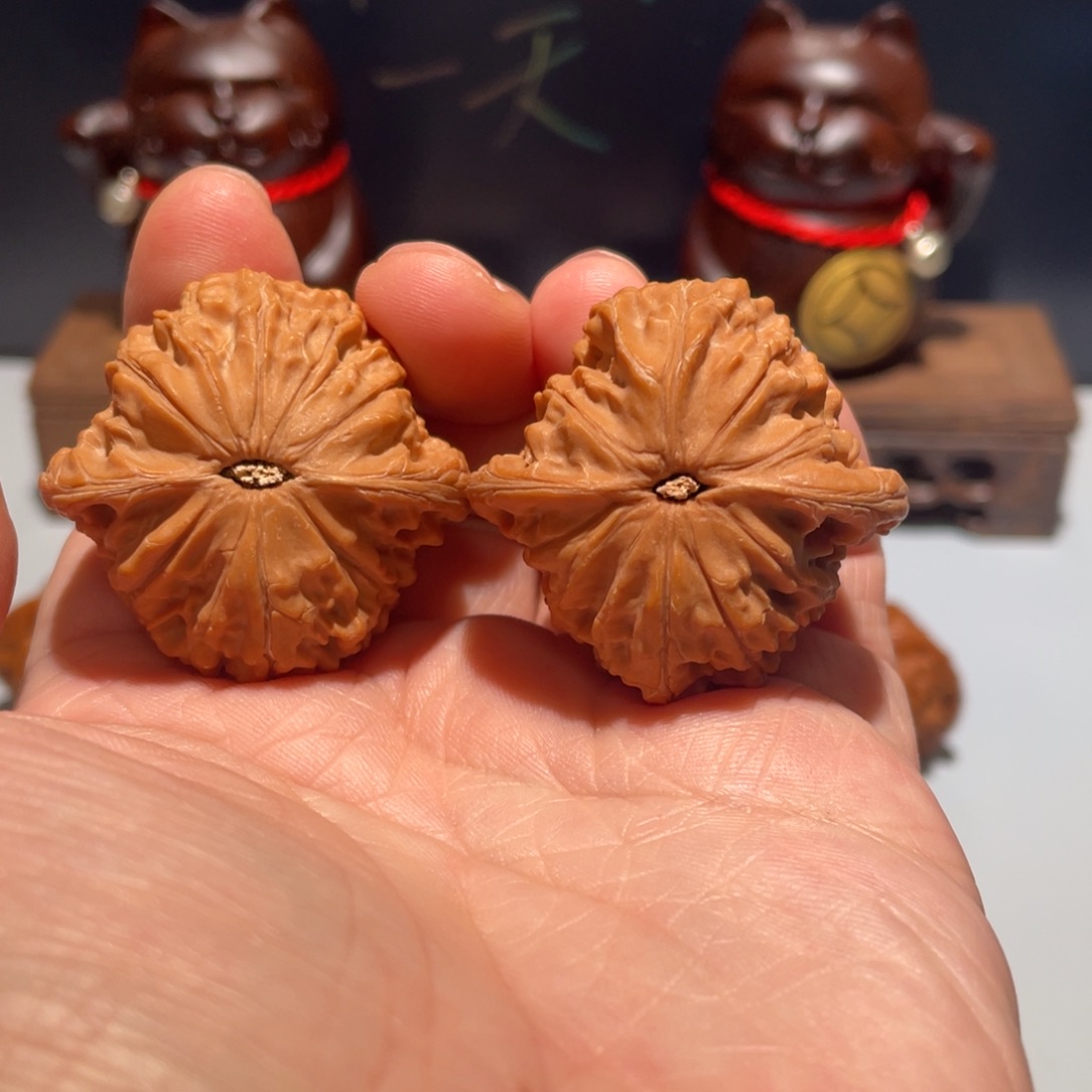 文玩核桃把件亮*磨盘39全品