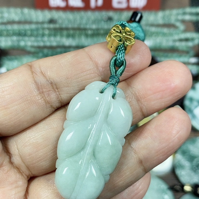 【闪购商品】翡翠颈饰未镶嵌玉吊坠翡翠玉双面金枝玉叶
