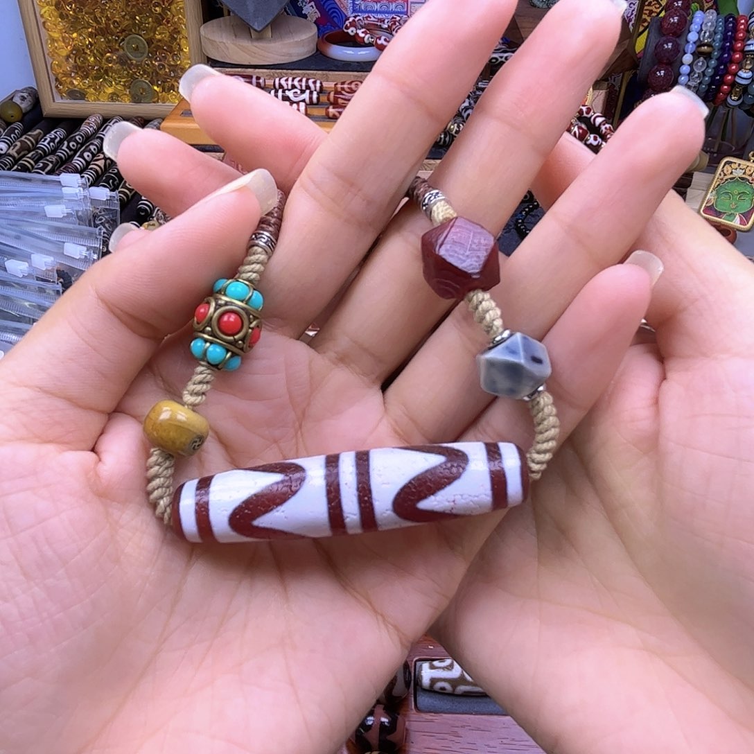 玛瑙/玉髓颈饰未镶嵌